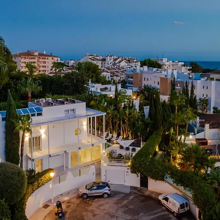 Apartment Tropical 4 Bdrm In Prime Location W Jacuzzi *